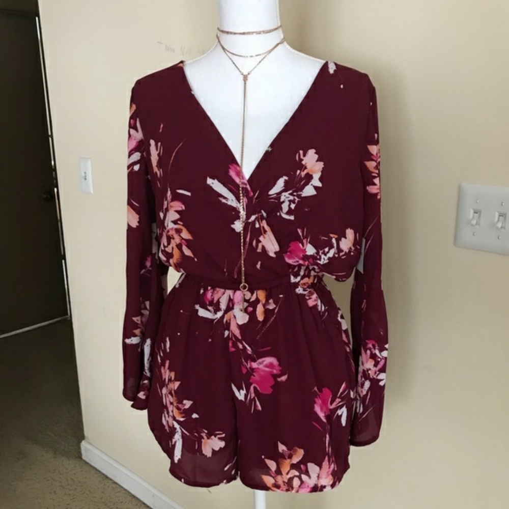 Arizona burgundy floral romper